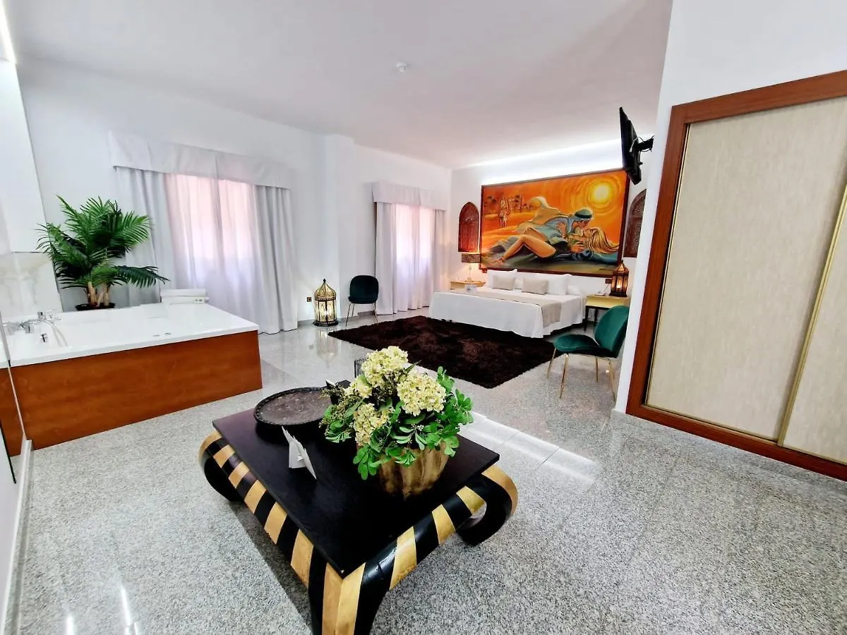 Hotel Plaza Del Castillo Malaga 4*,